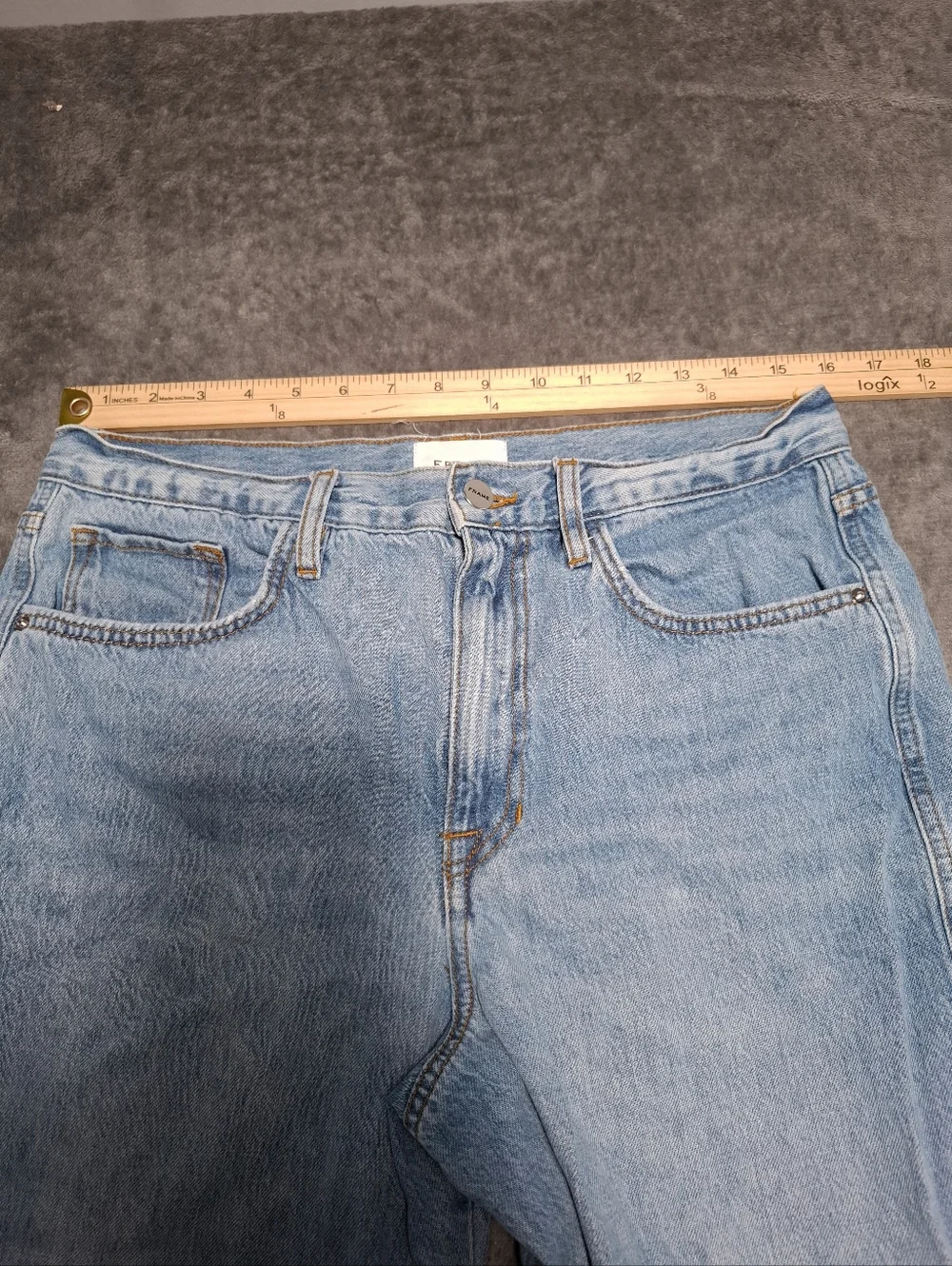 FRAME Denim Le Lounge High Rise Relaxed Cropped Jogger Jean in Chill - Size 29 - Picture 14 of 15